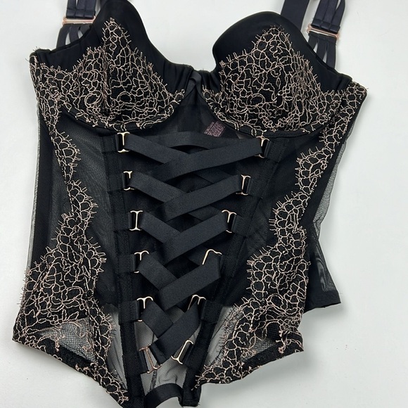 NWT Victoria's Secret Black Pink Chantilly Lace Corset Bustier Size 34C - Picture 4 of 10